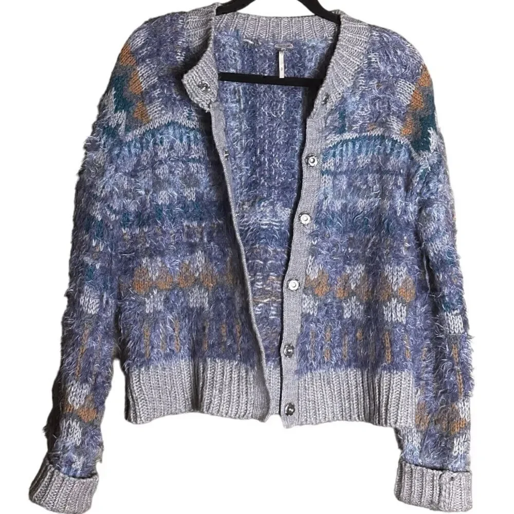Free People Cardigan / Fuzzy Jacket Size Small ▪️
